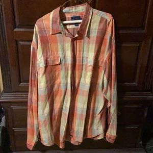 Tommy Bahama size XL button down shirt in autumn plaid.